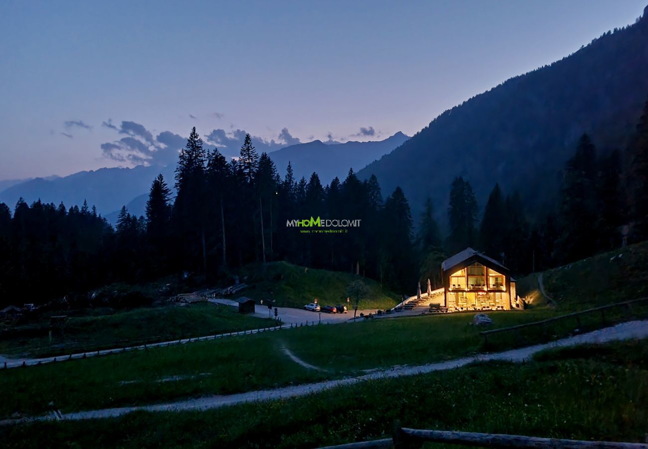Chalet in Madonna di Campiglio - CHALET BRENTA DOLOMITES Chalet in Madonna di Campiglio - CHALET BRENTA DOLOMITES