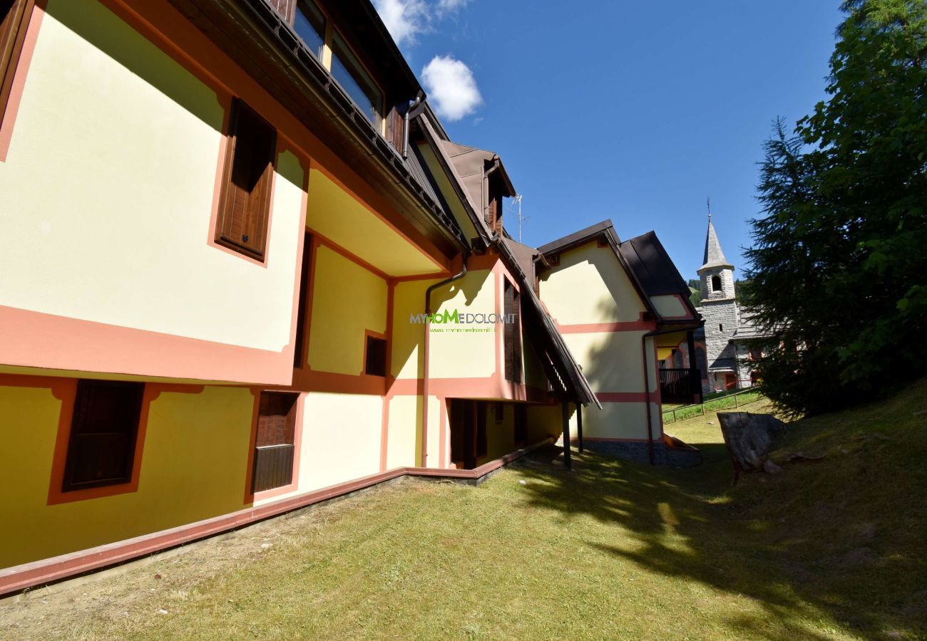 Apartment in Madonna di Campiglio - CACCIATORA Alpine Apartment MhD Apartment in Madonna di Campiglio - CACCIATORA Alpine Apartment MhD