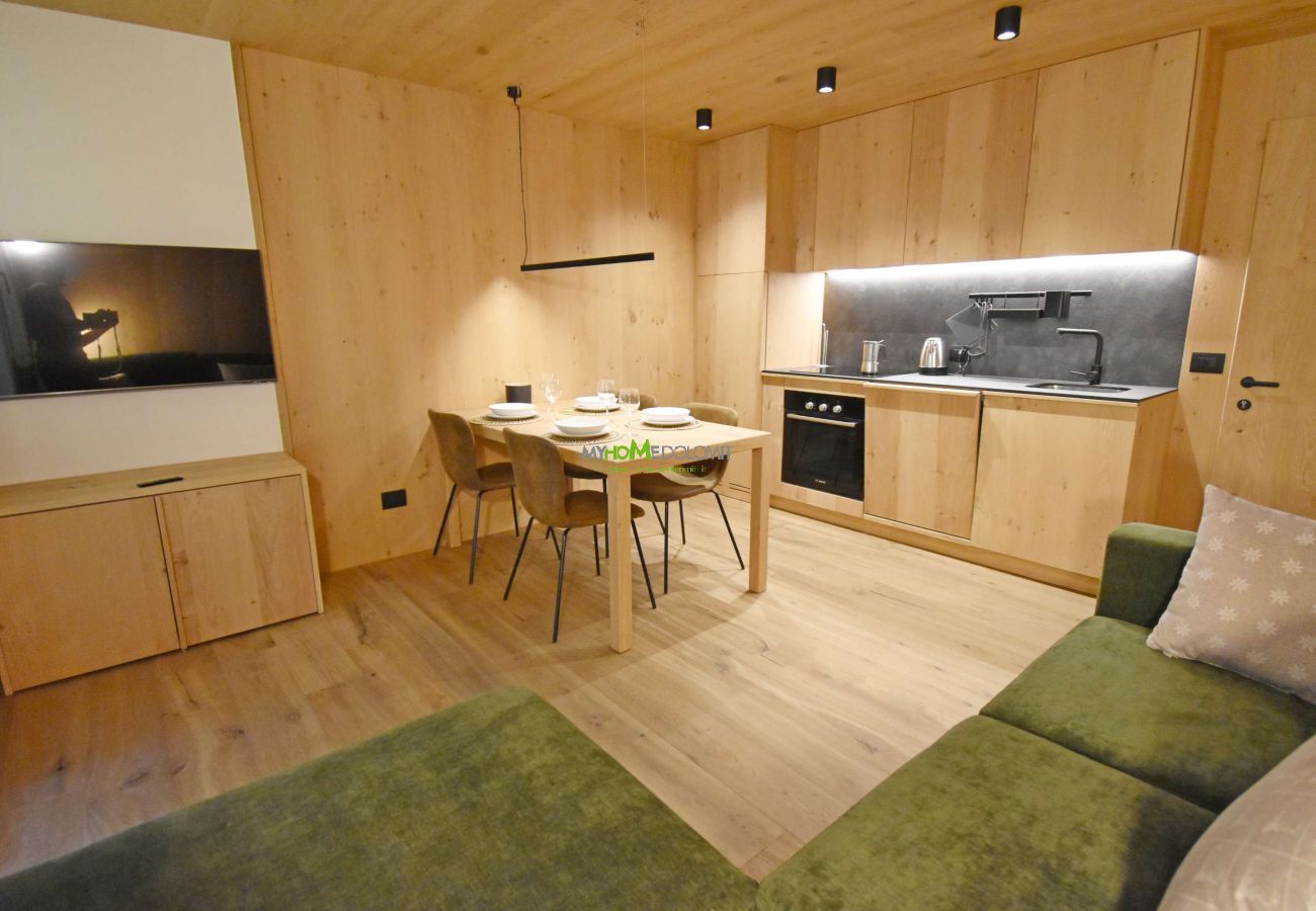 Apartment in Madonna di Campiglio - CACCIATORA Alpine Apartment MhD Apartment in Madonna di Campiglio - CACCIATORA Alpine Apartment MhD