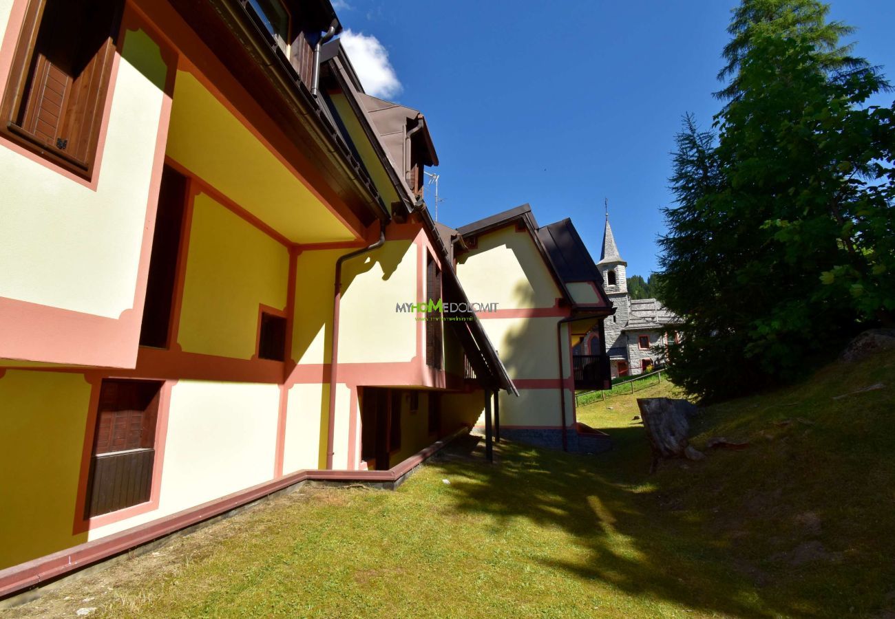 Apartment in Madonna di Campiglio - CACCIATORA Alpine Apartment MhD Apartment in Madonna di Campiglio - CACCIATORA Alpine Apartment MhD