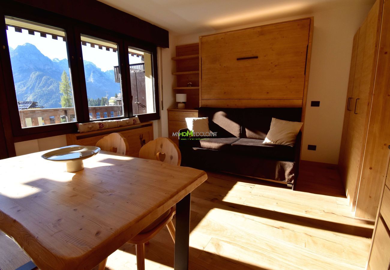 Apartment in Madonna di Campiglio - Presanella View Studio Mhd